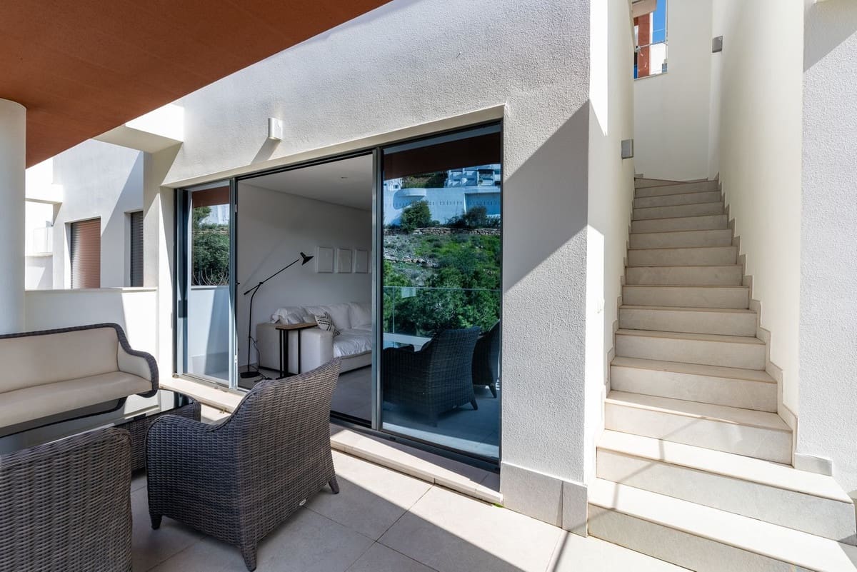 3 sovrum Lägenhet till salu i Benahavis med garage - 675 000 € (Ref: 9610556)