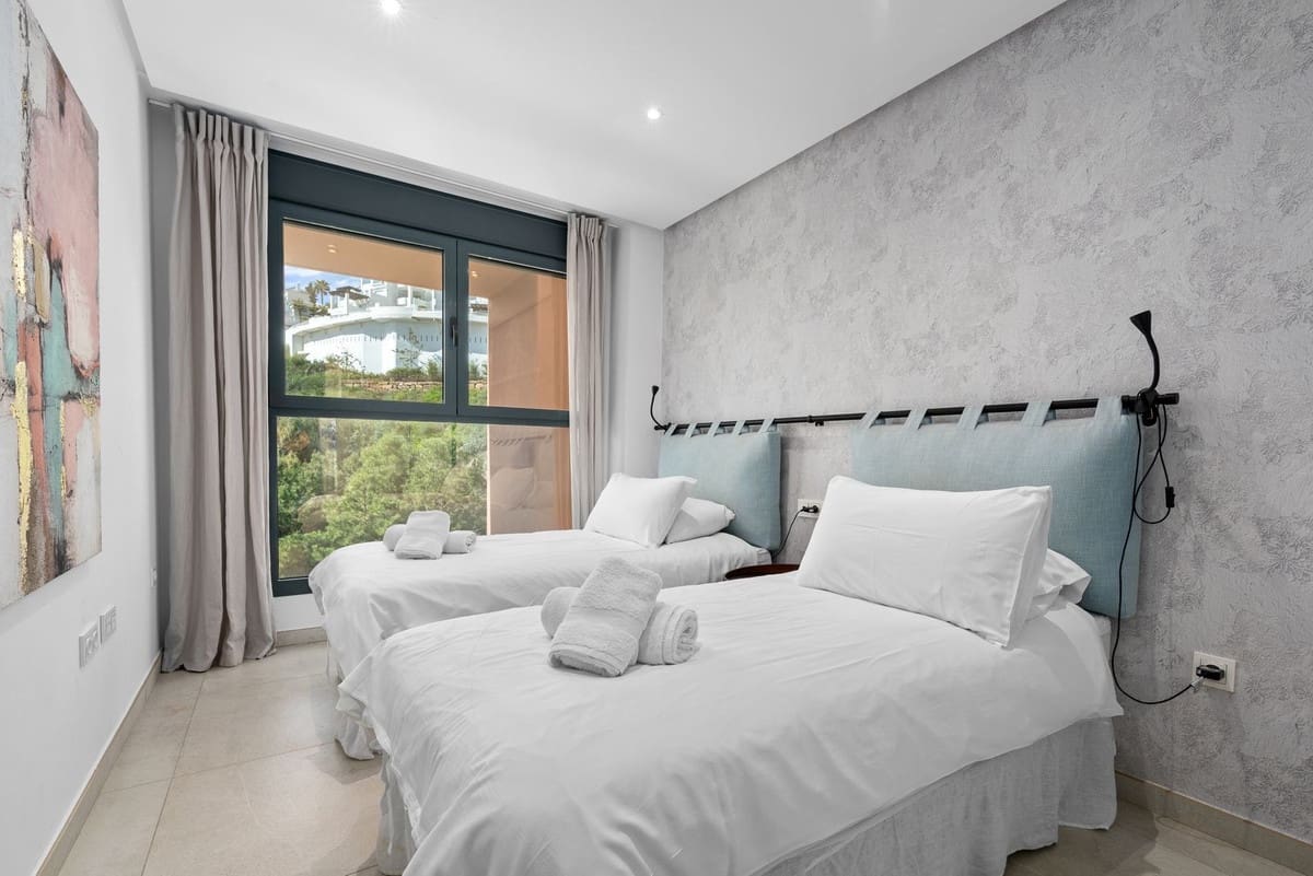 3 sovrum Lägenhet till salu i Benahavis med garage - 675 000 € (Ref: 9610556)