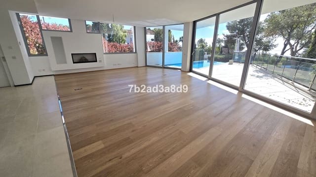 Chalet de 5 habitaciones en La Carolina - Guadalpín, Marbella en venta con piscina garaje - 3.000.000 € (Ref: 9610557)