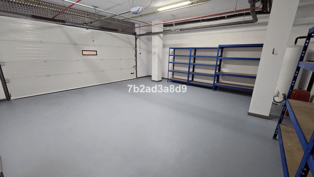 Chalet de 5 habitaciones en Marbella en venta con piscina garaje - 3.000.000 € (Ref: 9610557)