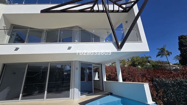 Chalet de 5 habitaciones en La Carolina - Guadalpín, Marbella en venta con piscina garaje - 3.000.000 € (Ref: 9610557)