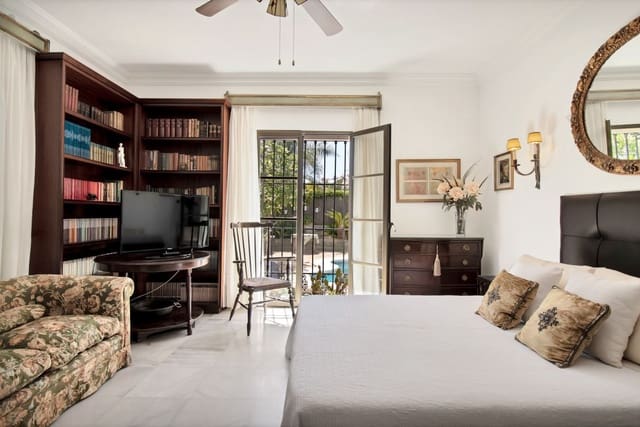 5 soverom Villa til salgs i Nueva Alcántara, Marbella med garasje - € 2 950 000 (Ref: 9611937)