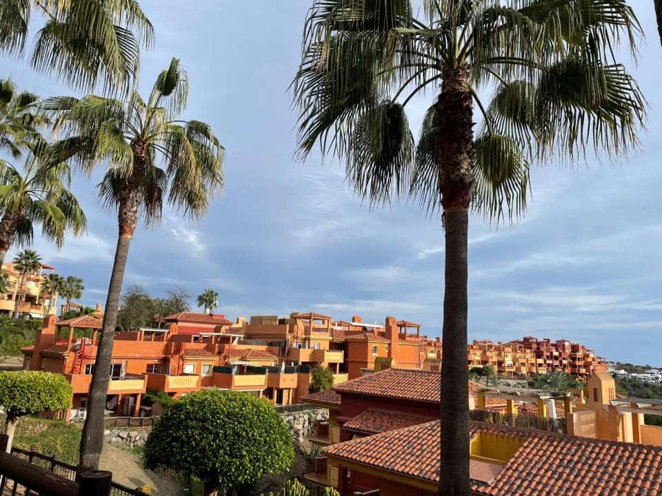 2 soveværelse Lejlighed til salg i Marbella med garage - € 345.000 (Ref: 9611938)