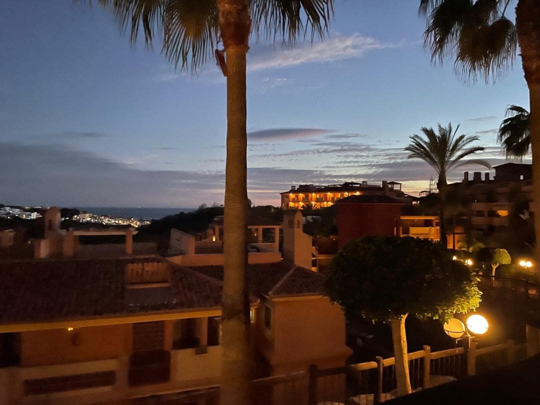 2 soveværelse Lejlighed til salg i Marbella med garage - € 345.000 (Ref: 9611938)