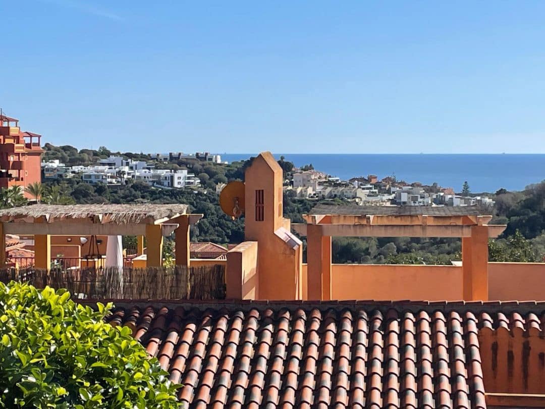 2 soveværelse Lejlighed til salg i Marbella med garage - € 345.000 (Ref: 9611938)