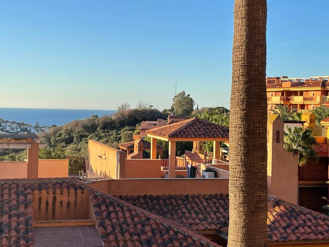 2 soveværelse Lejlighed til salg i Marbella med garage - € 345.000 (Ref: 9611938)