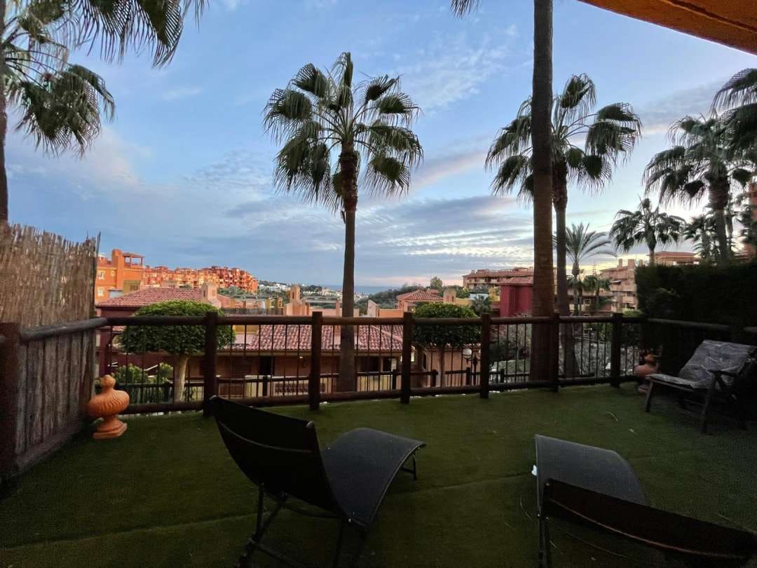 2 soveværelse Lejlighed til salg i Marbella med garage - € 345.000 (Ref: 9611938)