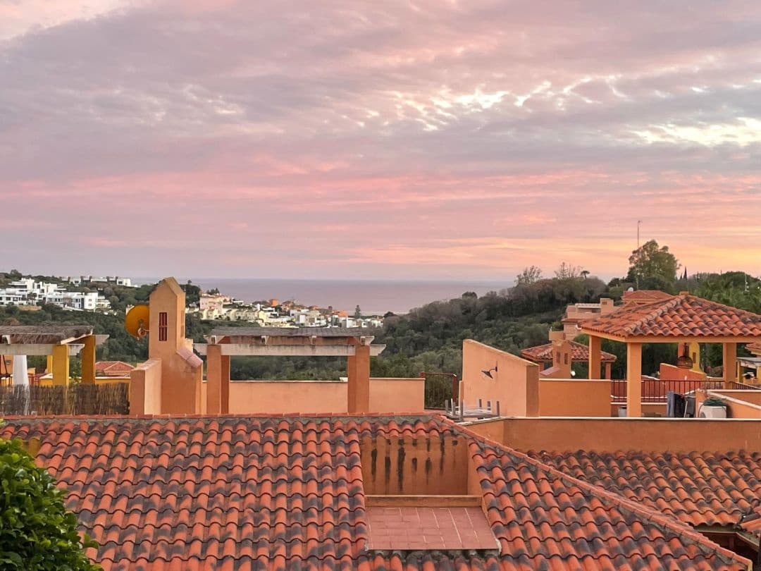 2 soveværelse Lejlighed til salg i Marbella med garage - € 345.000 (Ref: 9611938)