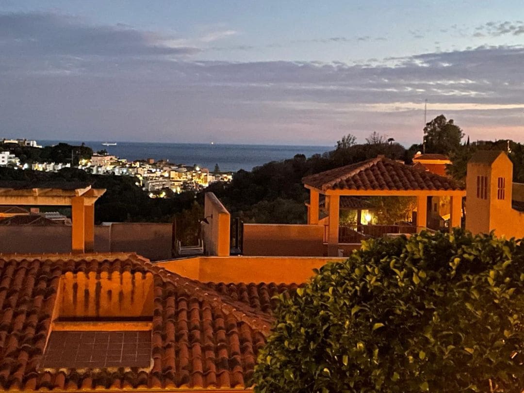 2 soveværelse Lejlighed til salg i Marbella med garage - € 345.000 (Ref: 9611938)