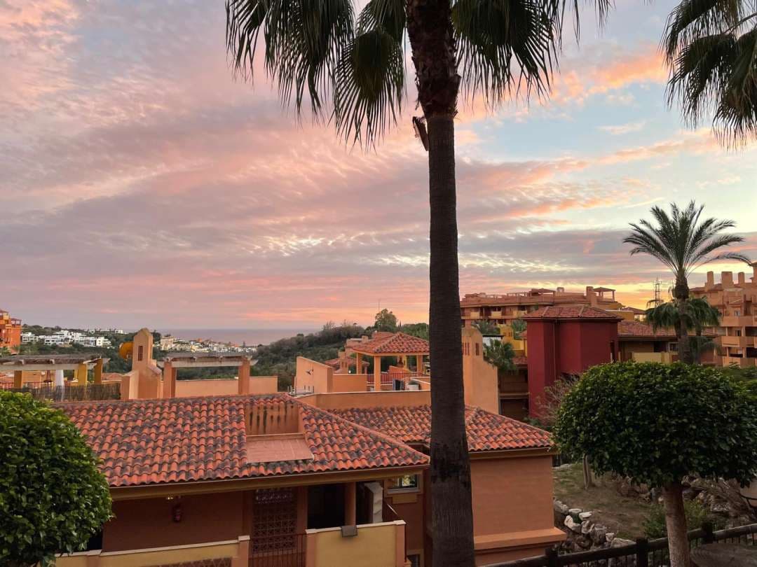 2 soveværelse Lejlighed til salg i Marbella med garage - € 345.000 (Ref: 9611938)