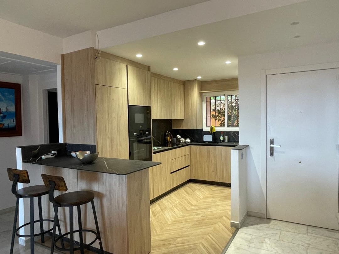 2 soveværelse Lejlighed til salg i Marbella med garage - € 345.000 (Ref: 9611938)