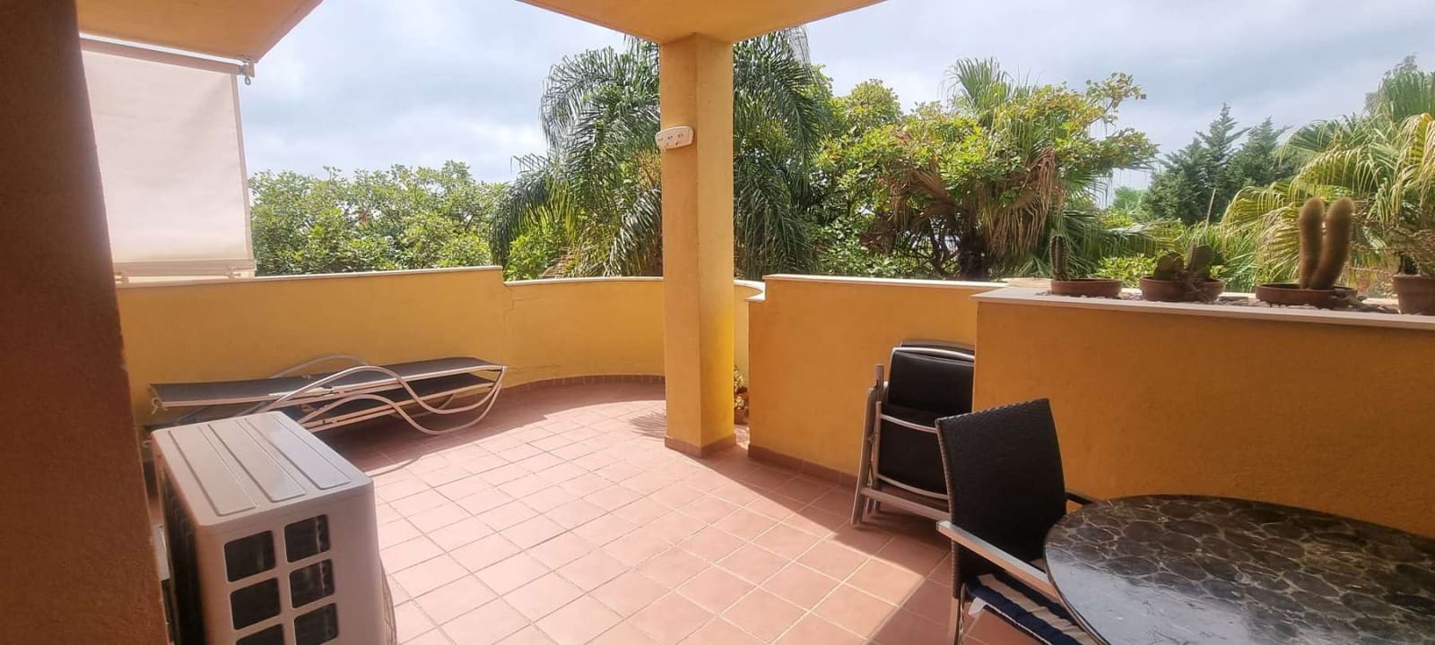 2 soveværelse Lejlighed til salg i Marbella med garage - € 320.000 (Ref: 9611939)
