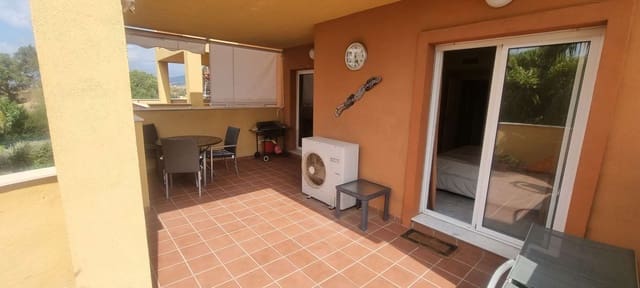 2 bedroom Flat for sale in La Reserva, Marbella with garage - € 320,000 (Ref: 9611939)