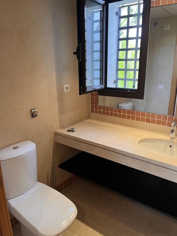 Piso de 2 habitaciones en New Golden Mile en venta con garaje - 340.000 € (Ref: 9611942)