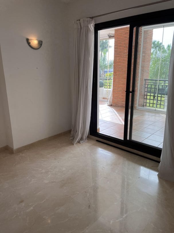 Piso de 2 habitaciones en New Golden Mile en venta con garaje - 340.000 € (Ref: 9611942)