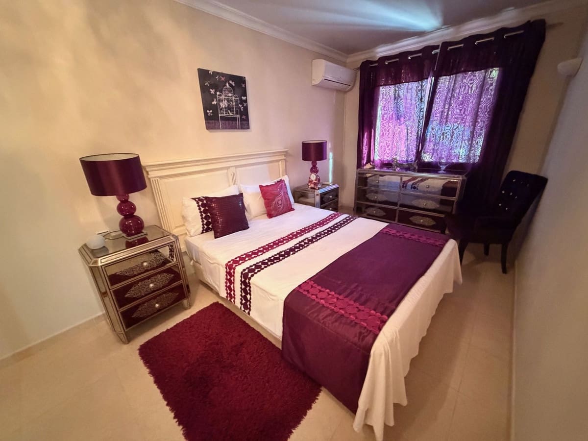 4 bedroom Villa for sale in Mijas with pool - € 475,000 (Ref: 9611943)