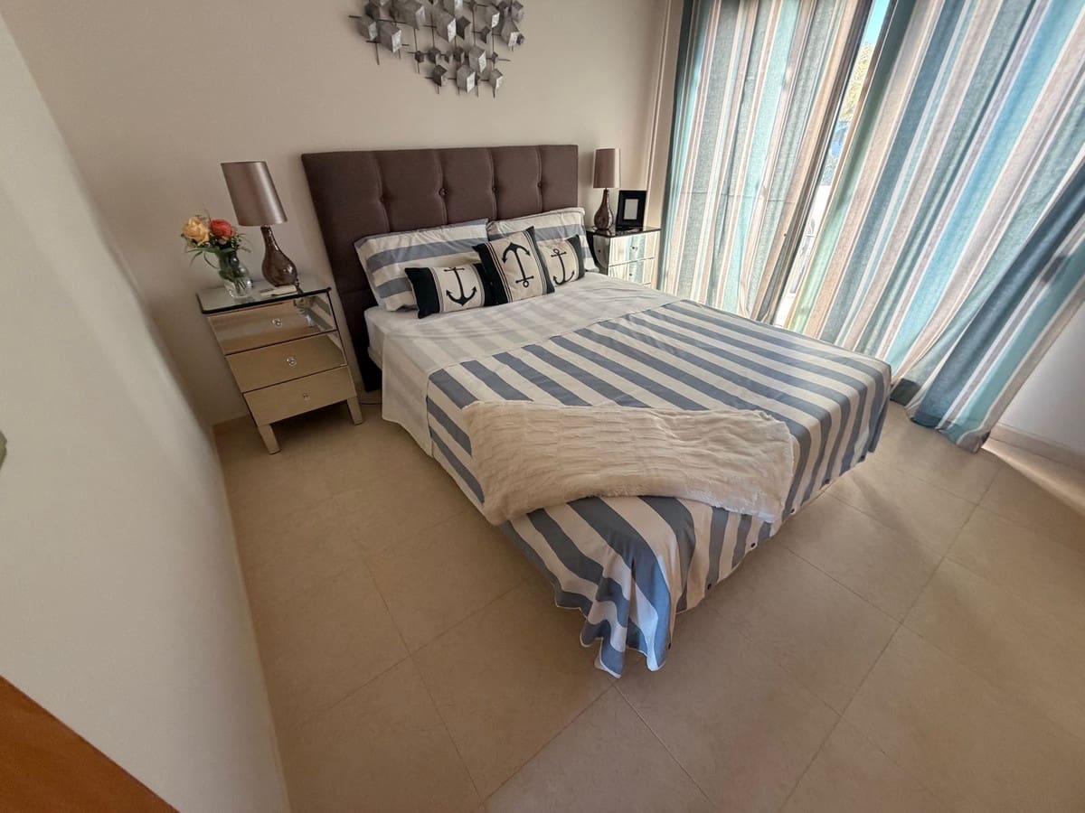 4 bedroom Villa for sale in Mijas with pool - € 475,000 (Ref: 9611943)
