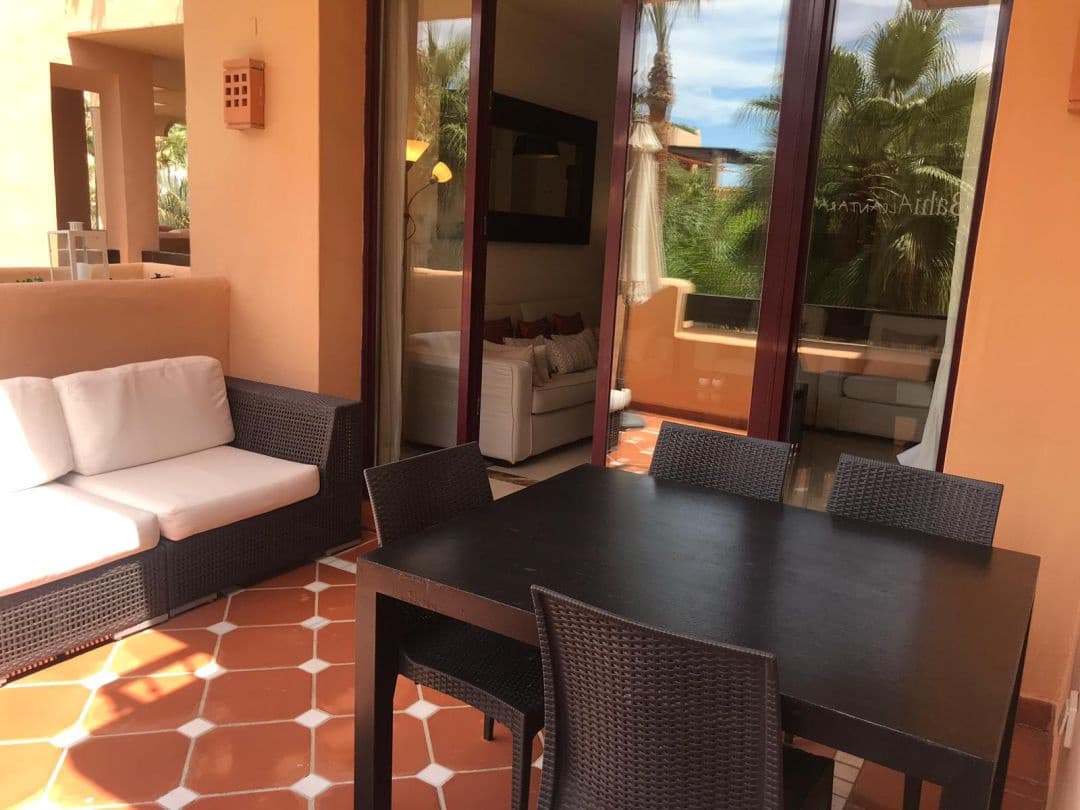 Piso de 2 habitaciones en Marbella en venta con garaje - 795.000 € (Ref: 9613119)
