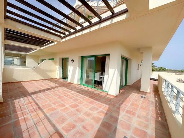 Piso de 3 habitaciones en La Concha - Resina Golf, Estepona en venta - 349.000 € (Ref: 9613121)