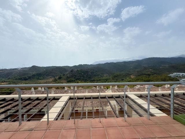 Piso de 3 habitaciones en La Concha - Resina Golf, Estepona en venta - 349.000 € (Ref: 9613121)