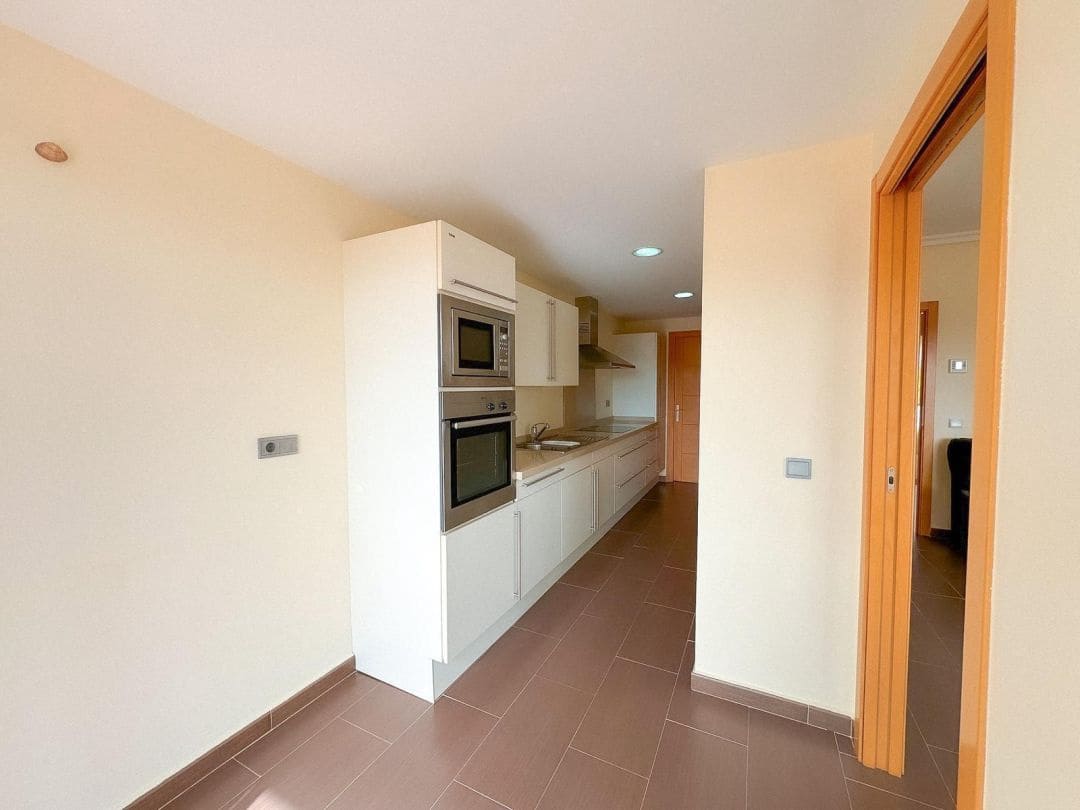 Piso de 3 habitaciones en New Golden Mile en venta - 349.000 € (Ref: 9613121)