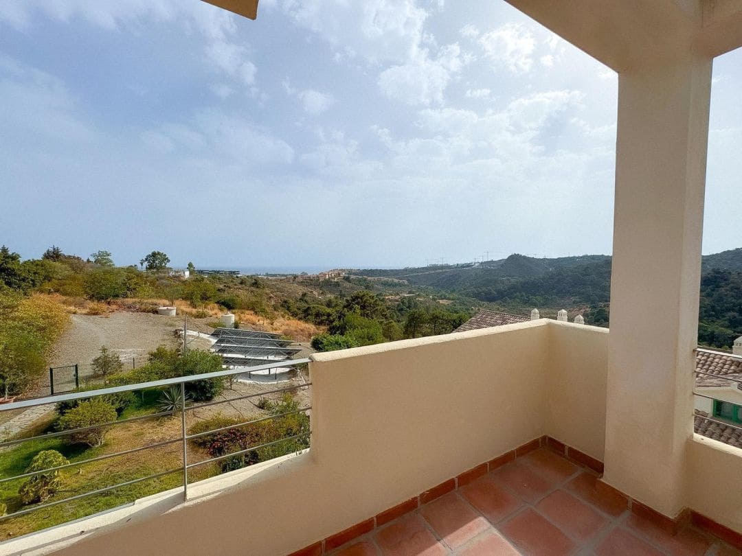 Piso de 3 habitaciones en New Golden Mile en venta - 349.000 € (Ref: 9613121)