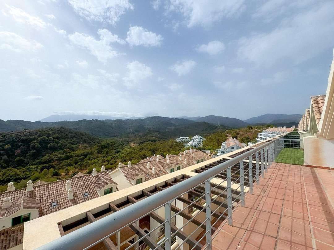 Piso de 3 habitaciones en New Golden Mile en venta - 349.000 € (Ref: 9613121)