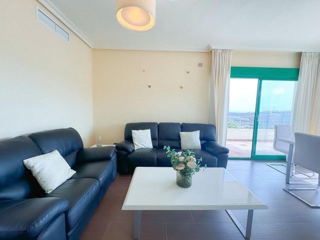 Piso de 3 habitaciones en New Golden Mile en venta - 349.000 € (Ref: 9613121)