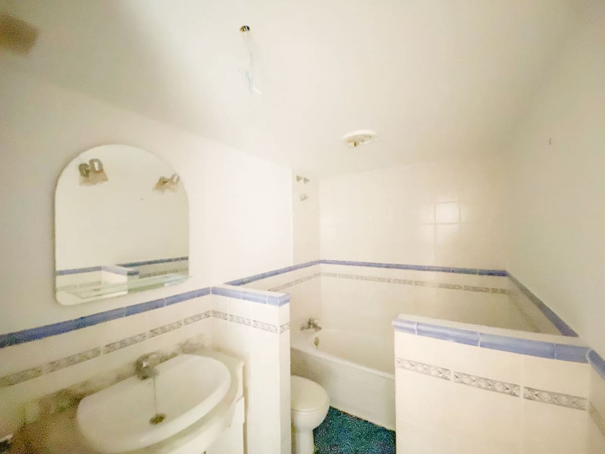 3 sypialnia Mieszkanie na sprzedaż w Marbella z basenem garażem - 445 000 € (Ref: 9613122)