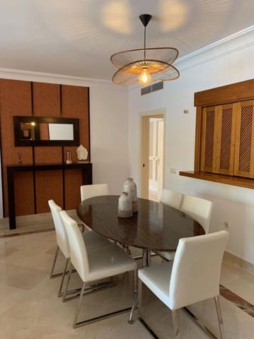 Piso de 3 habitaciones en Nueva Alcántara, Marbella en venta con garaje - 1.300.000 € (Ref: 9613127)