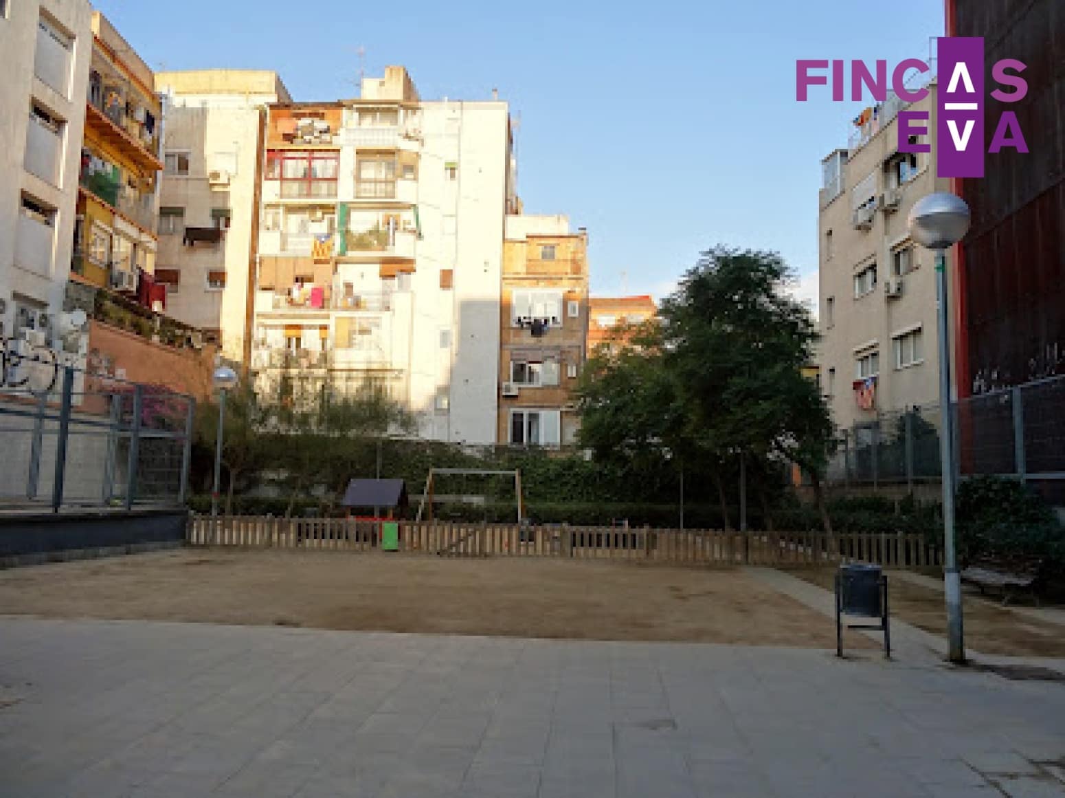 Lejlighed til salg i Barcelona by - € 275.000 (Ref: 9613128)