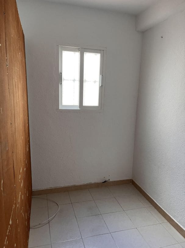 Kontor att hyra i Marbella - 1 200 € (Ref: 9613130)