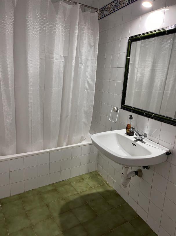 Kontor att hyra i Marbella - 1 200 € (Ref: 9613130)