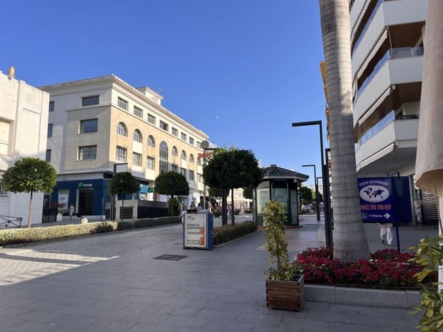 Kontor att hyra i Nueva Alcántara, Marbella - 1 200 € (Ref: 9613130)