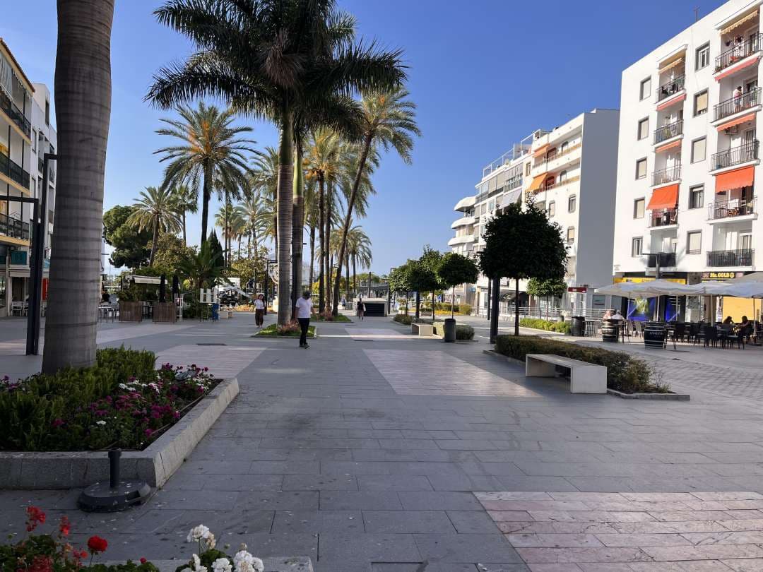 Kontor att hyra i Marbella - 1 200 € (Ref: 9613130)
