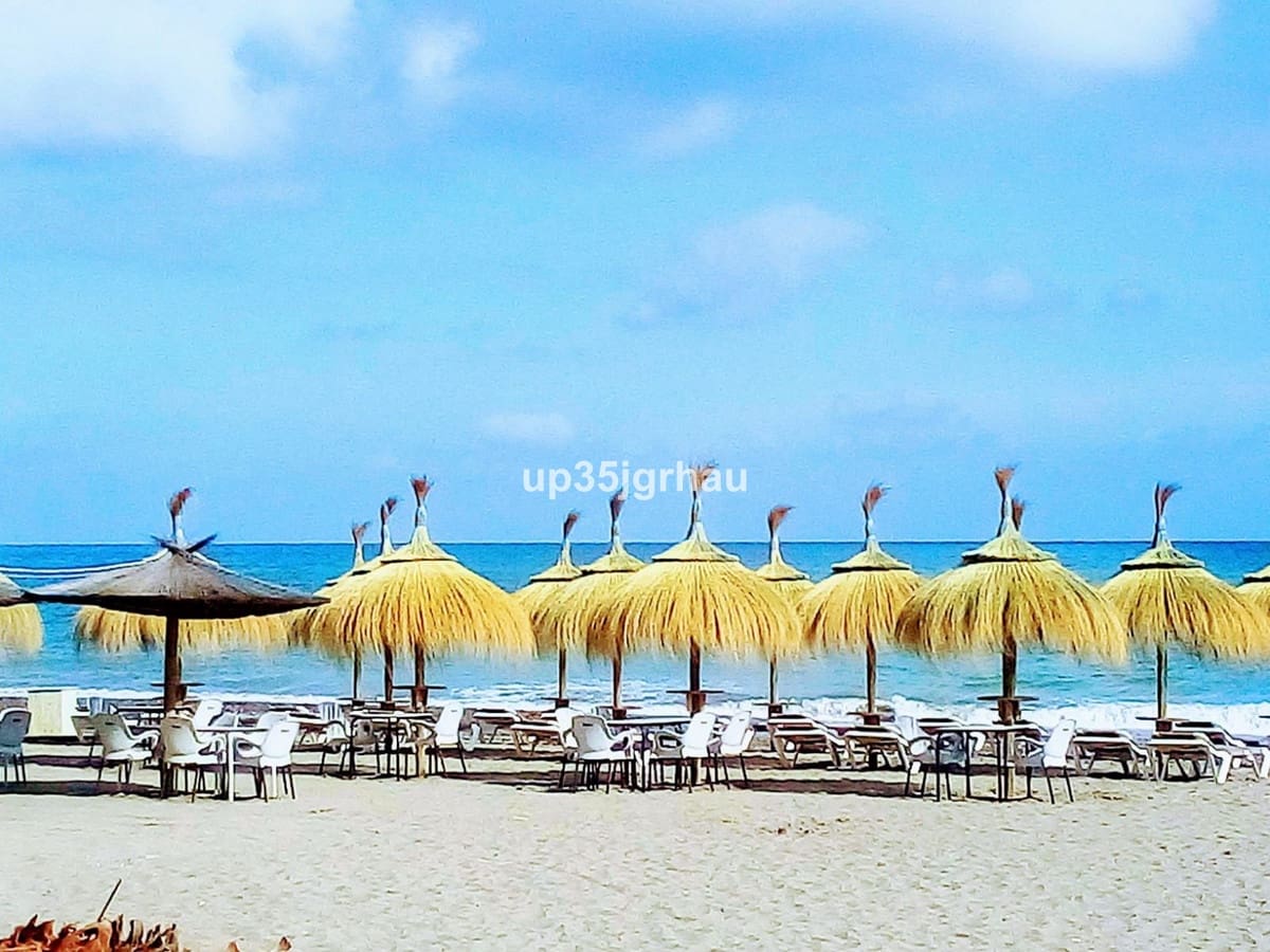 3 chambre Appartement à vendre à Estepona avec garage - 439 900 € (Ref: 9613131)