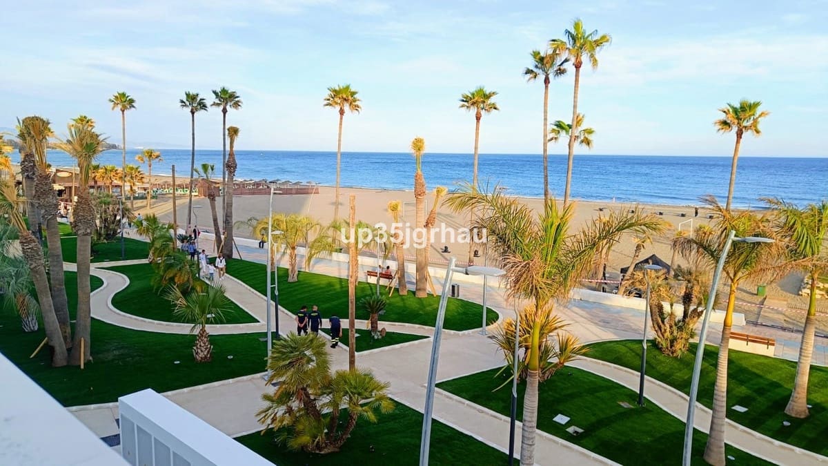 3 chambre Appartement à vendre à Estepona avec garage - 439 900 € (Ref: 9613131)