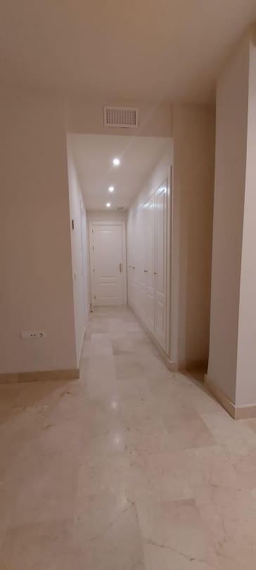 2 sypialnia Mieszkanie na sprzedaż w Marbella z garażem - 640 000 € (Ref: 9613133)