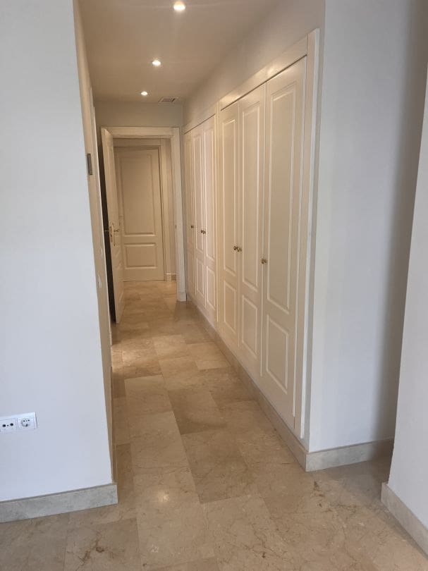 2 sypialnia Mieszkanie na sprzedaż w Marbella z garażem - 640 000 € (Ref: 9613133)