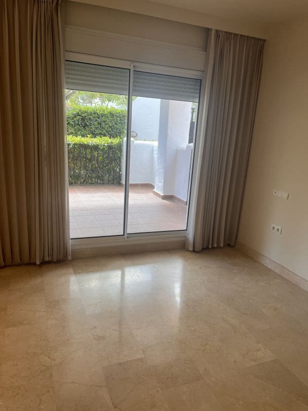 2 sypialnia Mieszkanie na sprzedaż w Marbella z garażem - 640 000 € (Ref: 9613133)