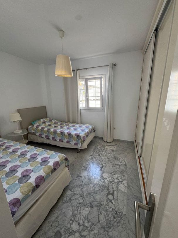 3 bedroom Flat for sale in Marbella - € 1,250,000 (Ref: 9613135)