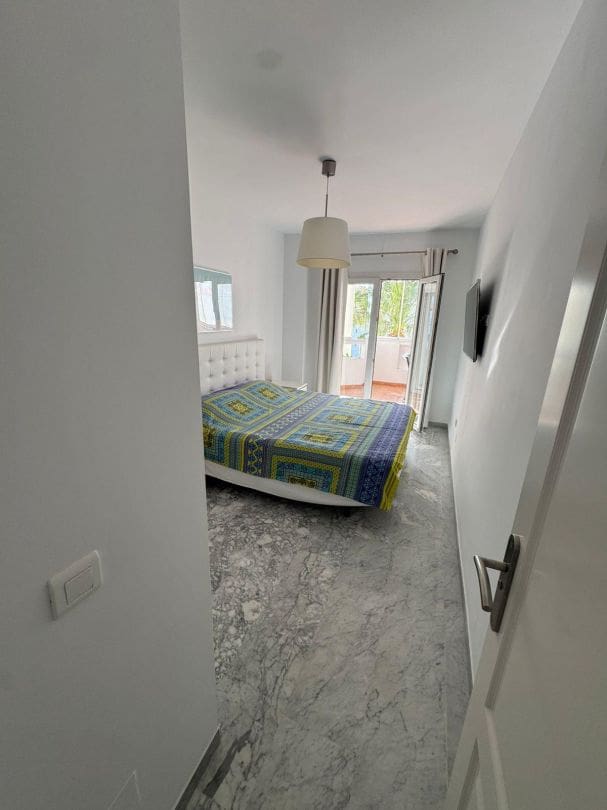 3 bedroom Flat for sale in Marbella - € 1,250,000 (Ref: 9613135)