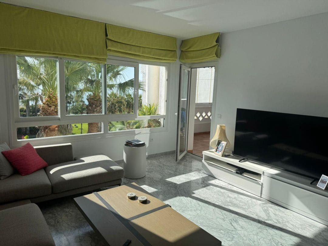 3 bedroom Flat for sale in Marbella - € 1,250,000 (Ref: 9613135)