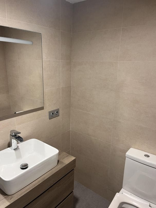 3 bedroom Flat for sale in Alhaurin de la Torre with garage - € 330,000 (Ref: 9613136)