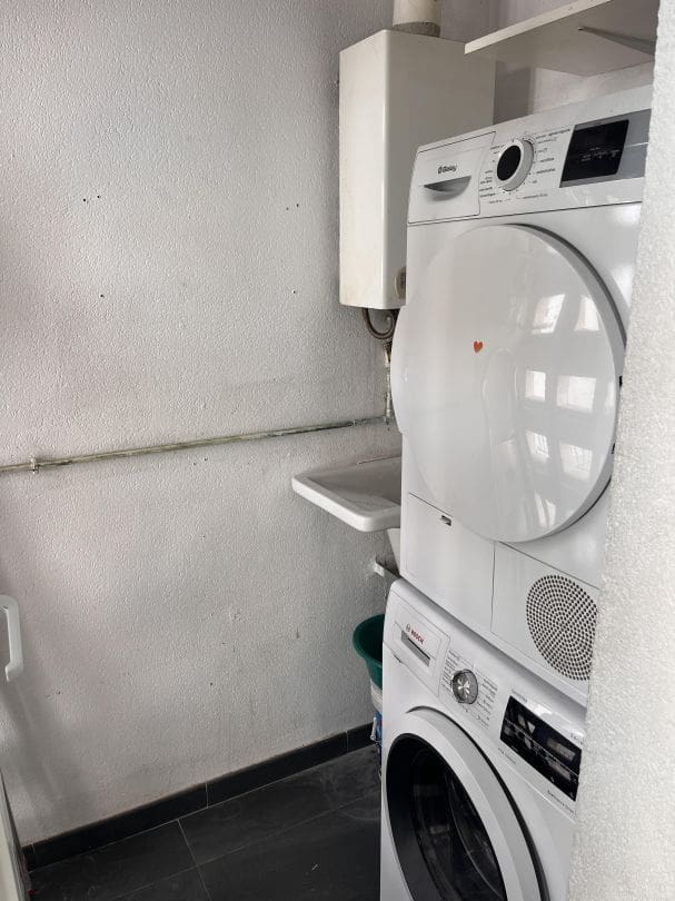 3 bedroom Flat for sale in Alhaurin de la Torre with garage - € 330,000 (Ref: 9613136)