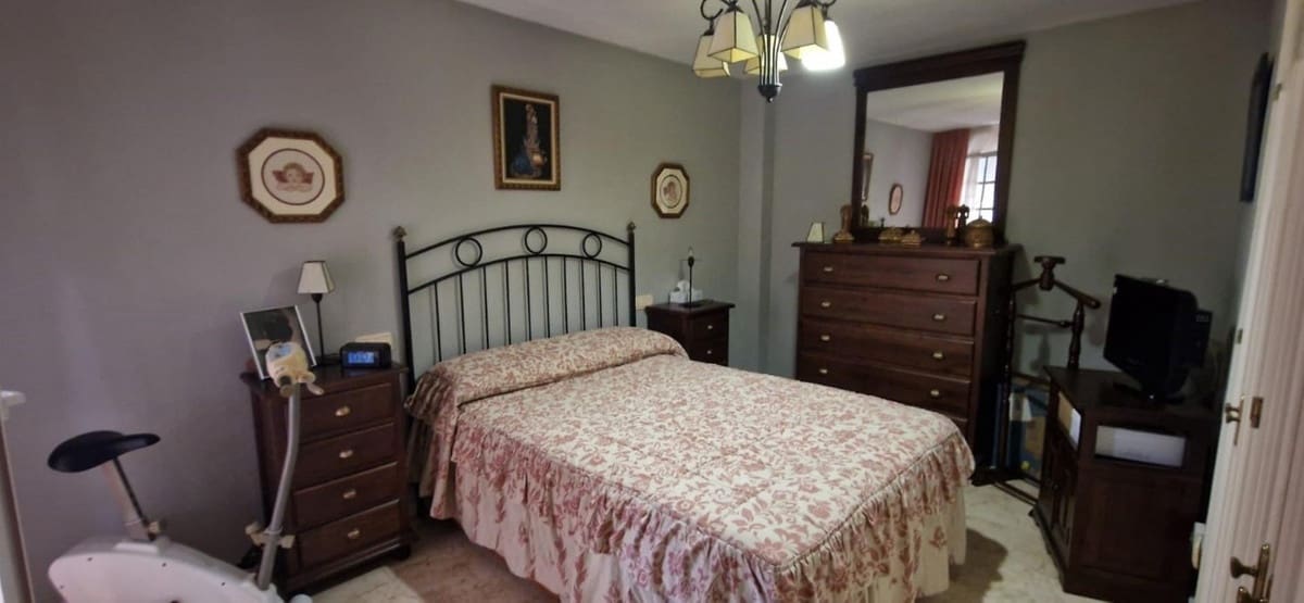 3 quarto Apartamento para venda em Estepona - 265 500 € (Ref: 9613137)