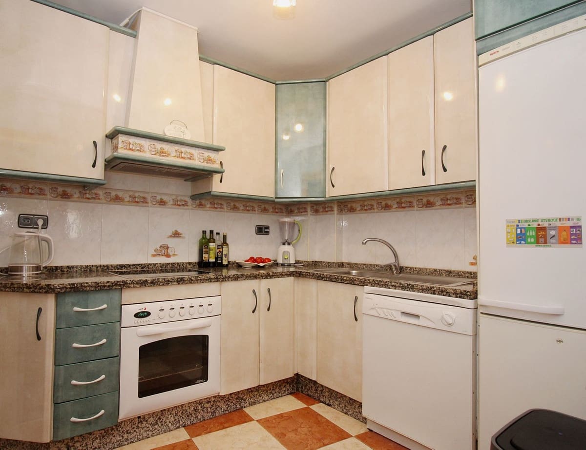 3 soveværelse Villa til salg i Ojen - € 245.000 (Ref: 9613138)