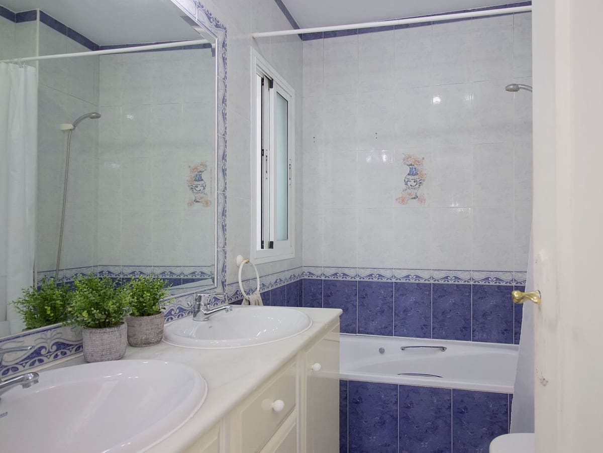 3 soveværelse Villa til salg i Ojen - € 245.000 (Ref: 9613138)