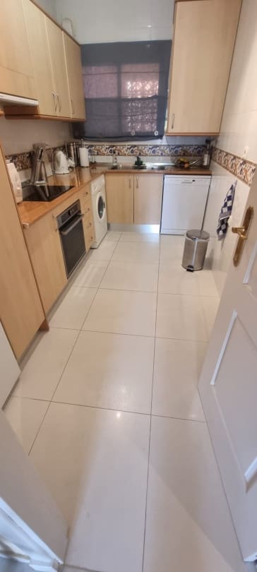 2 soveværelse Lejlighed til salg i Marbella med garage - € 320.000 (Ref: 9613139)