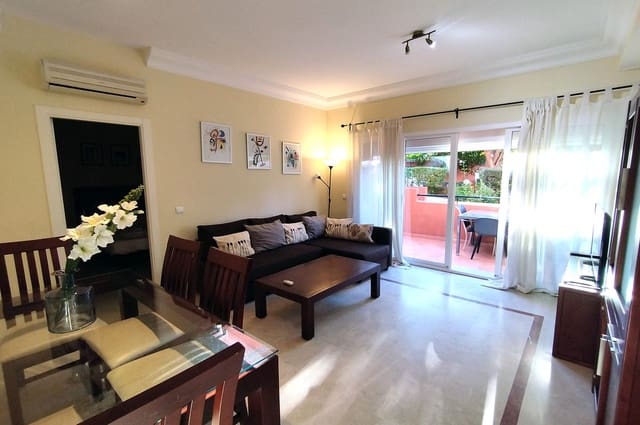 1 bedroom Flat for sale in Centro, Estepona with pool - € 245,000 (Ref: 9614131)